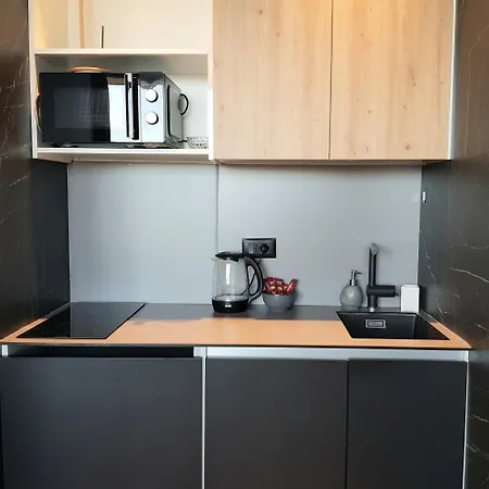 Na Vodi - Waterfront Bw *